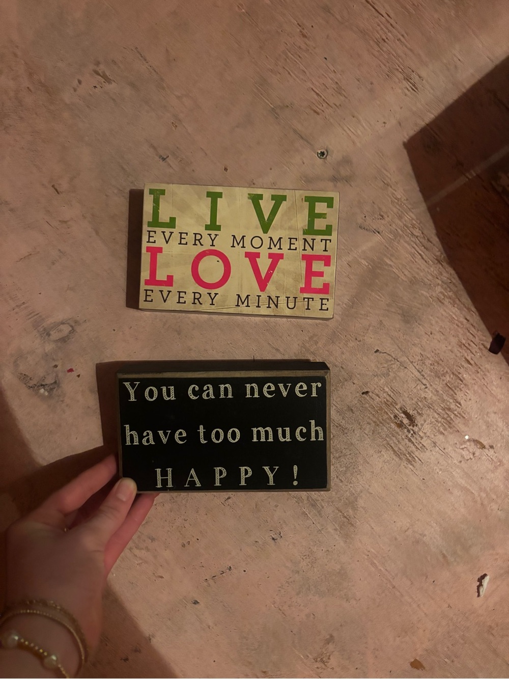 Live Every Moment Love Every Minute Wall Sign - Multicolor